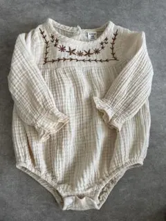 SHEIN 刺繍入りロンパース 6-9M