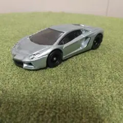 ホットウィール バットマン ランボルギーニ アヴェンタドールクーペ