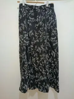 MOUSSY　ロングスカート　ブラック　花柄