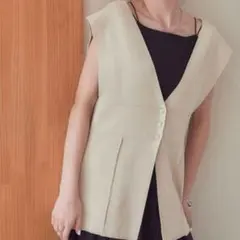 お値下げ！！ ★美品★ titivate Vネックデザインニットベスト