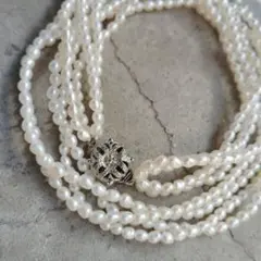 本真珠　淡水パール　ベビーパール　４連ネックレス　バロック　美品　花モチーフ金具