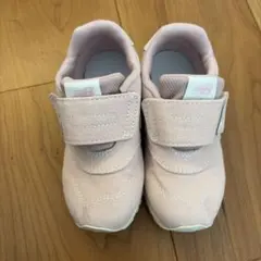 New Balance ピンク スニーカー ベルクロ