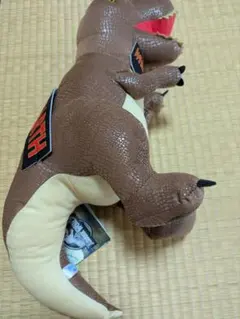ジュラシック・ワールド 寝そべり LLぬいぐるみ T.REX - メルカリ