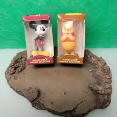 ディズニーキャラクター ミニチュア　ミッキーマウス　くまのプーさん　ガシャポン