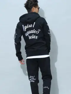 ウノピュウノウグァーレトレ パーカー