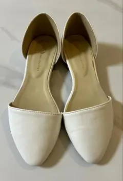 earth music&ecology フラット 白 パンプス 24.5cm