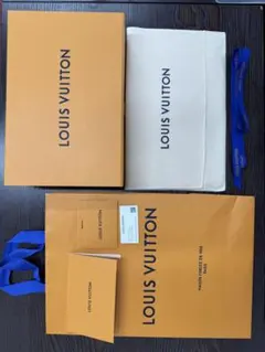 LOUIS VUITTON ショッパーと付属品セット