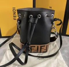 フェンディ ショルダーバッグ
