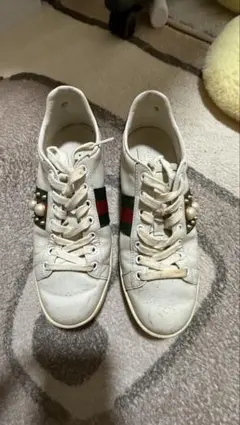 GUCCI ホワイトレザー スニーカー