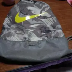 Nike 迷彩ナップザック