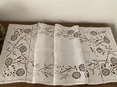 戸塚刺繍 テーブルセンター - メルカリ
