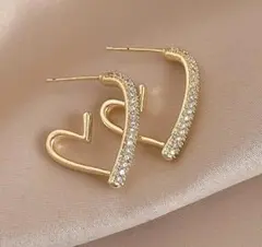 ♥️限定価格♥️ゴールド　おしゃれ　レディース　人気　ピアス　ハート　トレンド