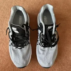 NIKE FITSOLE スニーカー グレー色 26.5cm