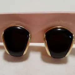 No.863 黒いクリップ式イヤリング