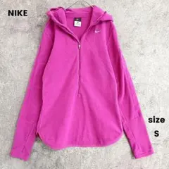 ✨️超美品✨️NIKE　ナイキ　フリースプルオーバー パーカー　ロゴ刺繍　金　S