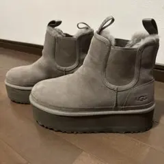 UGG グレー 厚底ムートンブーツ