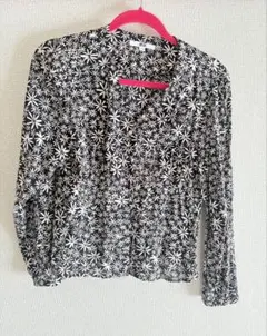 UNIQLO 花柄 長袖シャツ Vネック 黒白