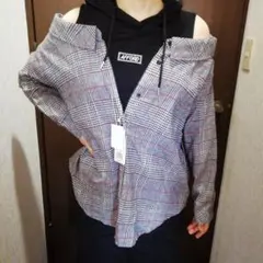 TRINITY チェック柄オフショルダーシャツ