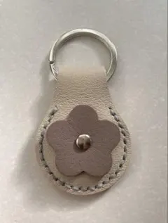 レザーキーホルダー　本革　ハンドメイド