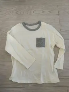 ユニクロ　長袖カットソー　長袖シャツ　100cm