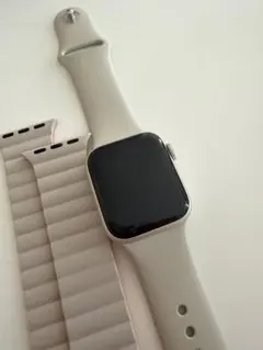 Apple Watch SE本体 シリコンバンド GPS モデル　40mm