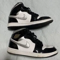 NIKE AIR JORDAN 1 MID スニーカー 26.5cm