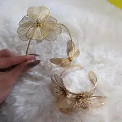 ゴールド花と蝶　ブレスレット　バングル　ウエディング　結婚式　2点セット