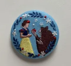 白雪姫 刺繍缶バッジ ディズニー