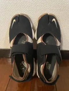 限定値下げ　NIKE AIR RIFT ナイキ エアリフト オフノワール