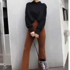 EMODA クロスボディトップ トレーナー