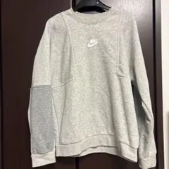 美品　Nike グレー スウェット トレーナー