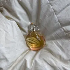 SISLEY Izia シスレー イジィア オードパルファム 50ml 香水のサムネイル