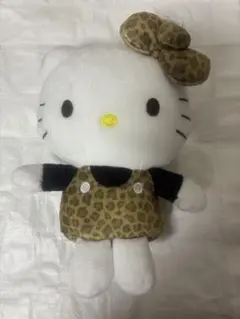 カラビナ付き　ビッグポーチ　ヒョウ柄　ハローキティ