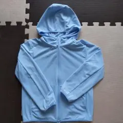 ユニクロUVエアリズムパーカー　120cm