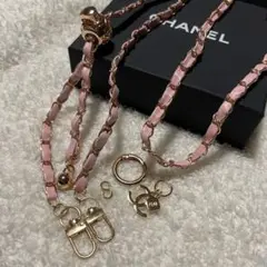 CHANELチャーム　正規品　ピンクスマホチェーン付き♡