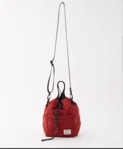 美品【ペニーズ】キルティングショルダーバッグ