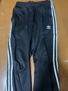 【美品】adidasオリジナル トレフォイル トラックパンツ ブラック Lのサムネイル