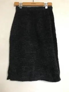 IMAGOIQUE 黒 ファー風タイトスカート ひざ下丈