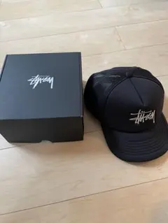 美品　stussy ステューシー　ブラック メッシュトラッカーキャップ