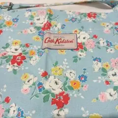 Cath Kidston キャスキッドソン エプロン 花柄　水色ベースのサムネイル