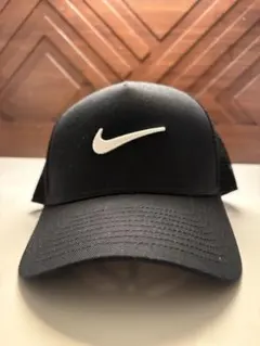 【美品】Nike メッシュキャップ 黒 スウッシュロゴ