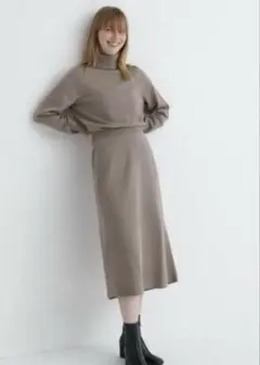 ユニクロ　3Dスフレヤーン ニット上下 M セットアップ ベージュ