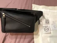 LOEWE クラシックカーフ　パズルバムバッグ　スモール　ブラックのサムネイル