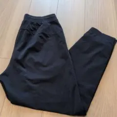UNIQLO　ウルトラストレッチアクティブジョガーパンツ