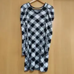 【新品】rienda チェック柄 パフスリーブ ニットワンピースのサムネイル