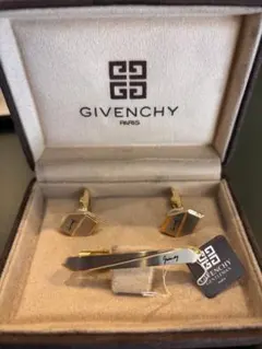 Givenchy タイピン・カフスセット ボックス付き ジバンシー