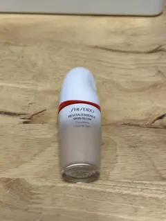 SHISEIDO エッセンス スキングロウ ファンデーション220