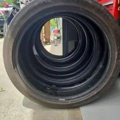 ダンロップ　225/45R21 クラウン純正タイヤのサムネイル