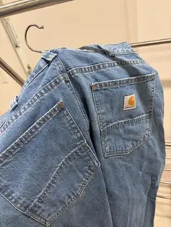 ただいまシーズン終了セール中！ Carhartt 青 リメイクスウェット 