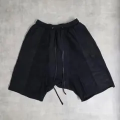 DANIELPATRICK ブラックショートパンツ ドローストリング付きのサムネイル